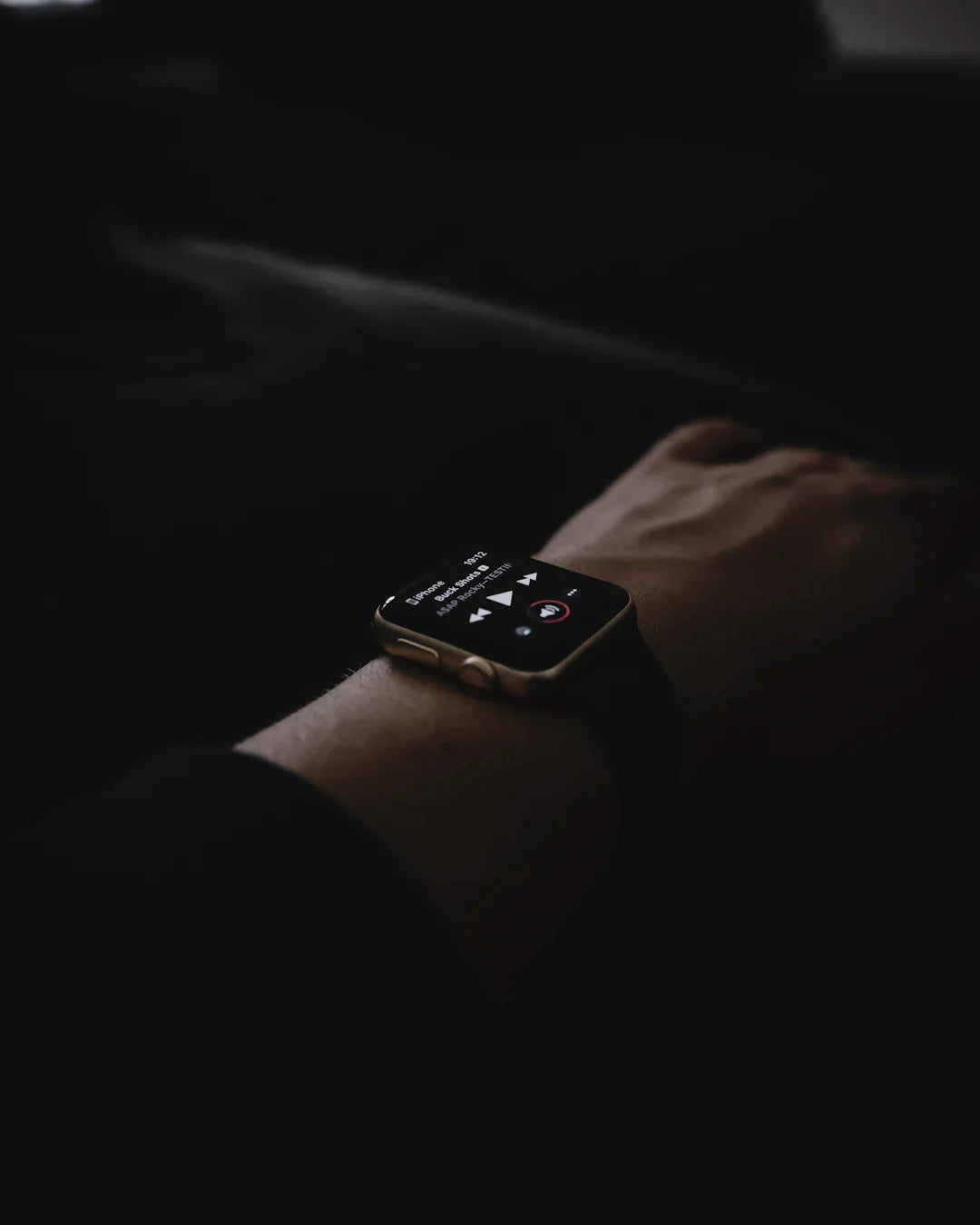 Essential Cleaning Tips for Your Garmin Watch Band