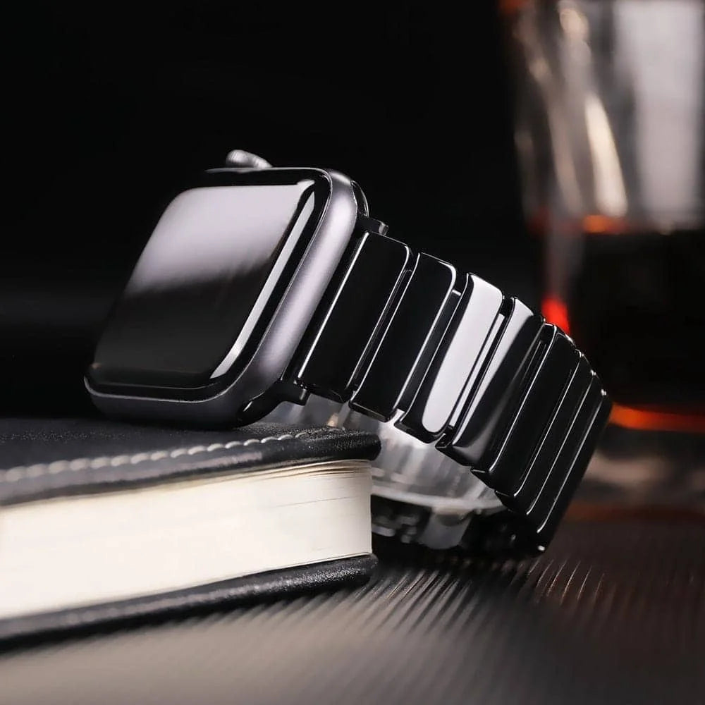 Ceramic Apple Watch Bracelet Band - Flat & Three-Row Links in Black / Flat Links
