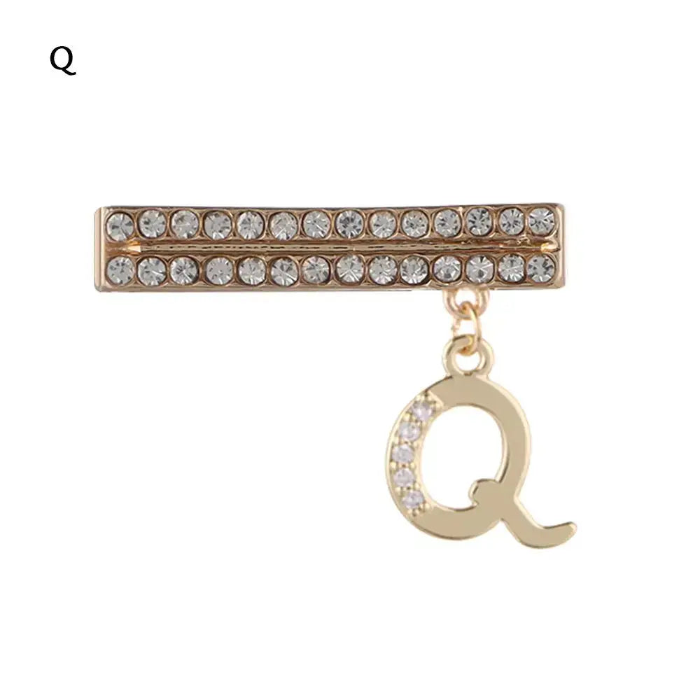 Decorative letter charm 'Q' for Apple Watch band with rhinestones, adding luxury and style to your smartwatch.