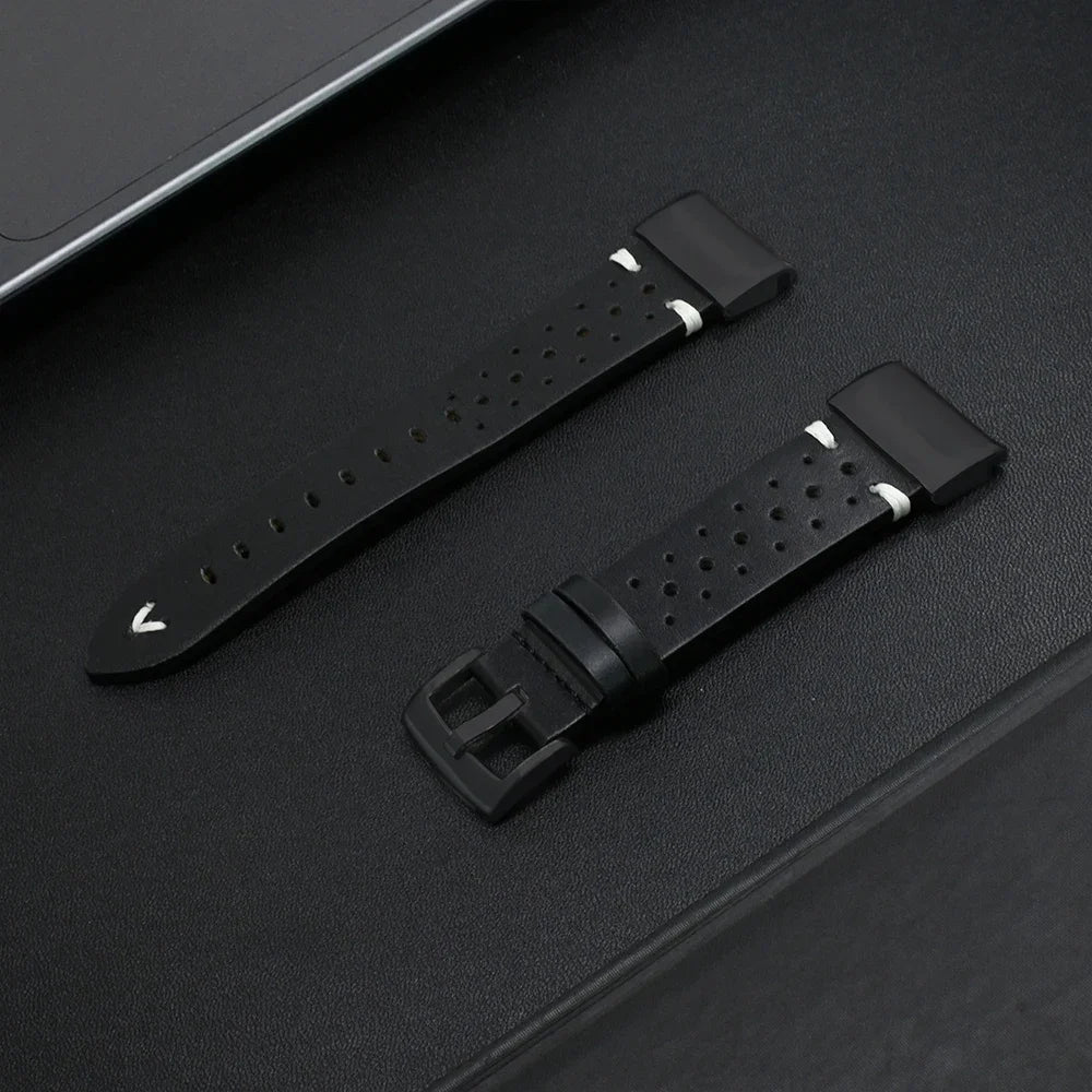 Black silicone Garmin replacement strap for smartwatches, perfect for comfort and durability during workouts.