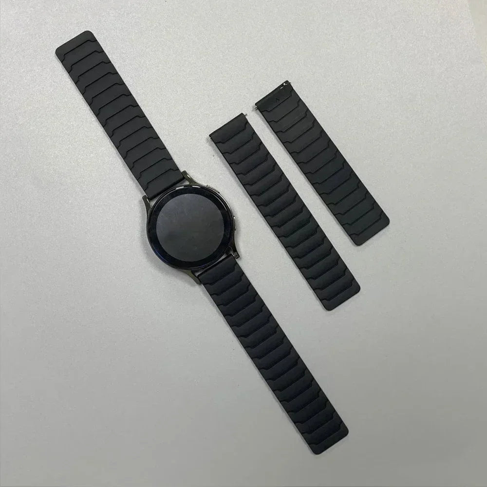 COROS Segmented Magnetic Silicone Loop Band – Black