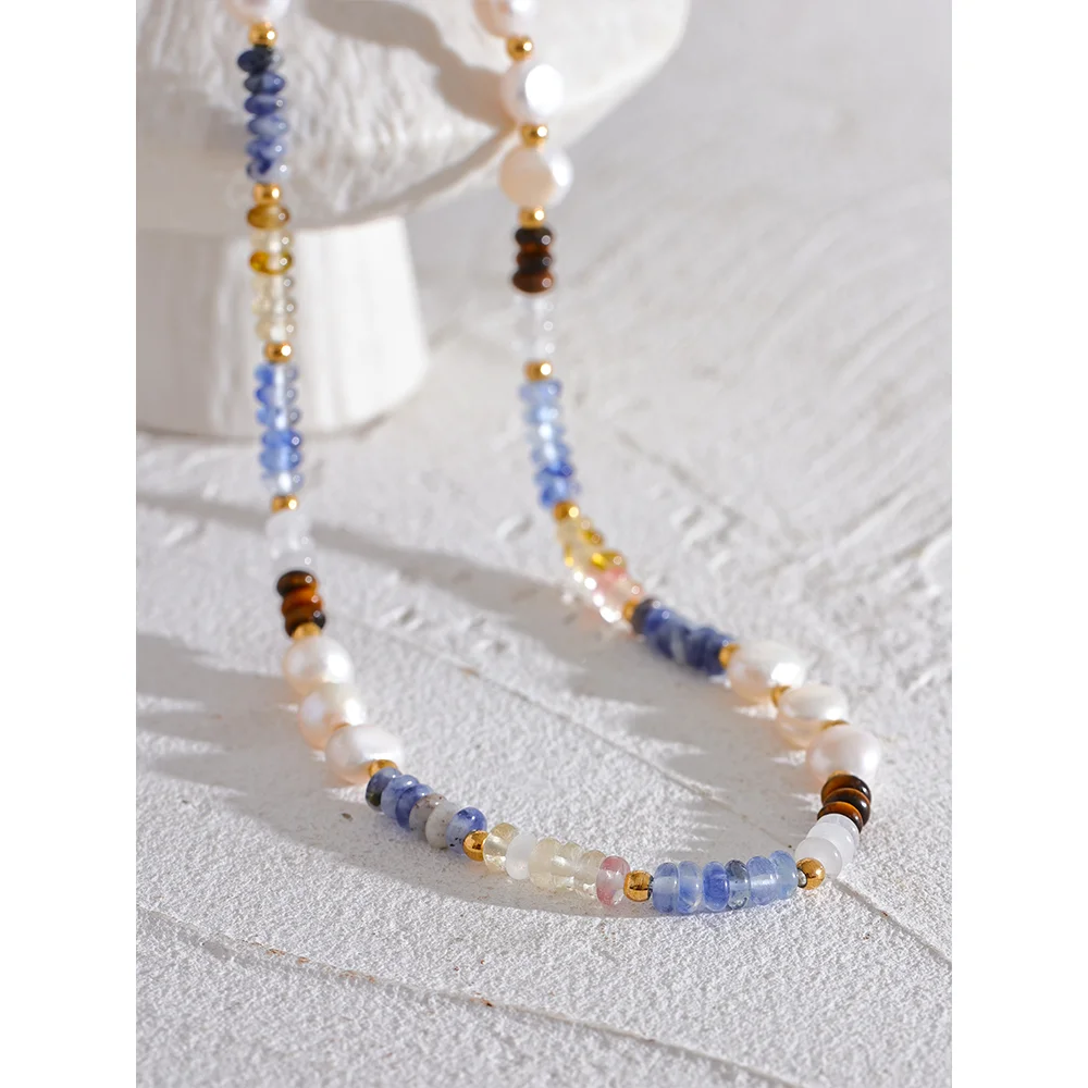Freshwater pearl and lapis lazuli necklace, clasp detail