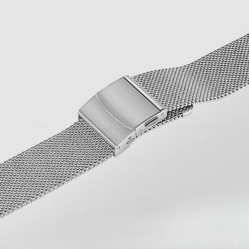 Thin Milanese Mesh Band in silver