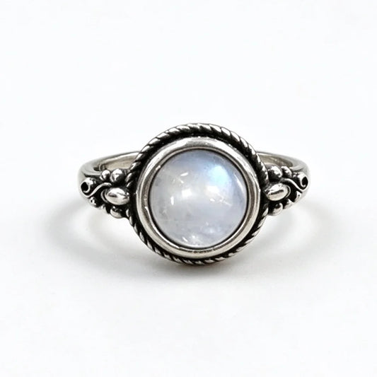 Round moonstone ring on a vintage filigree band, 925 sterling silver, photo 1