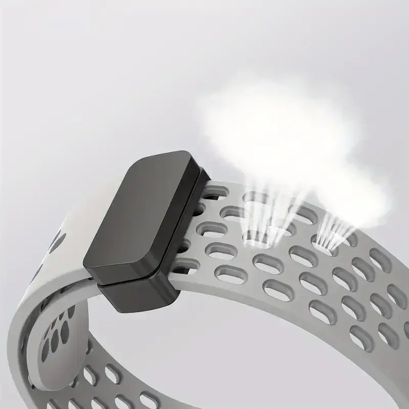 Illustration of oval ventilation openings in silicone Apple Watch strap