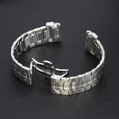 Garmin QuickFit stainless steel strap for smartwatches, stylish and durable replacement band for Garmin watches.