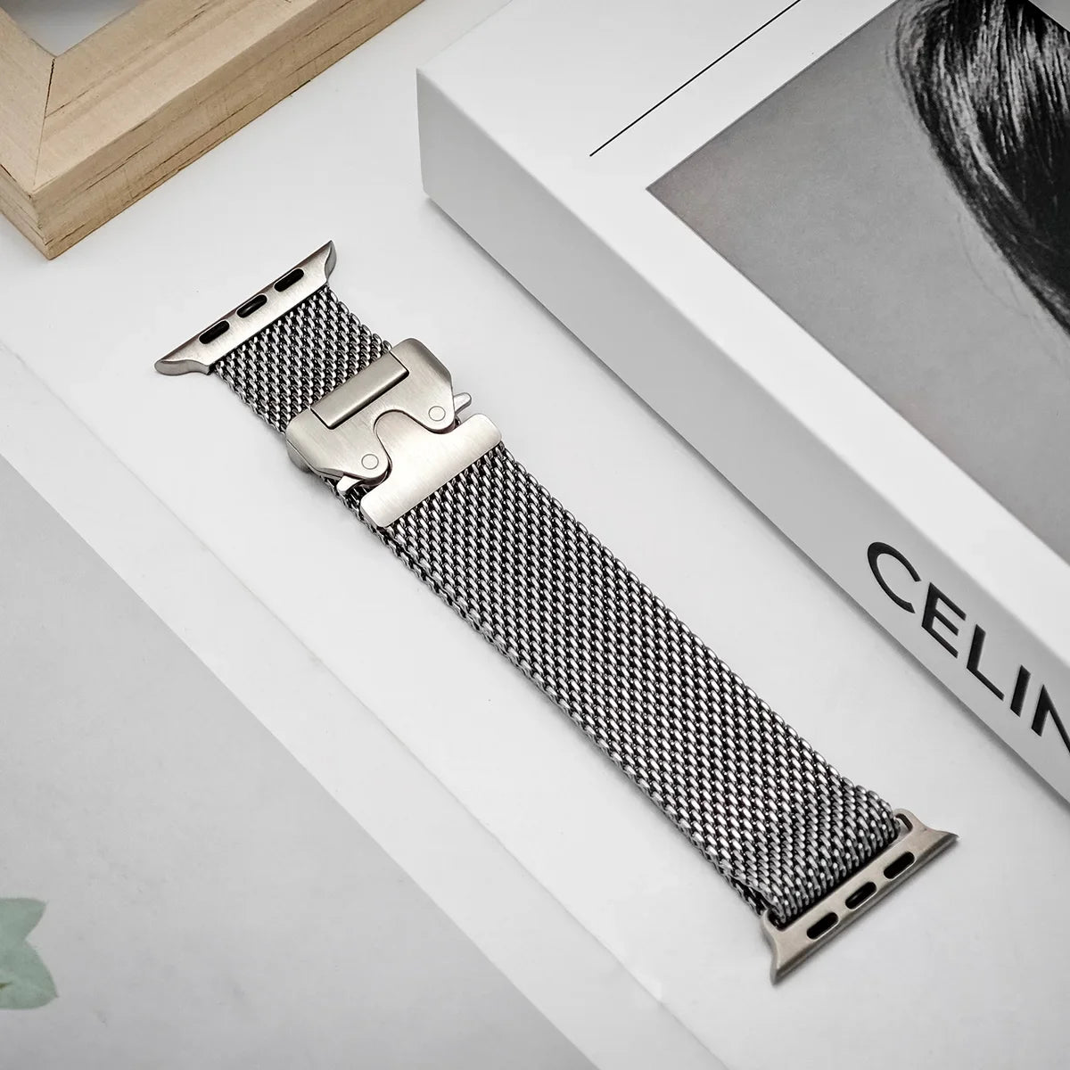 Fine-Mesh Apple Watch Band with Parachute-Style Clasp in Silver