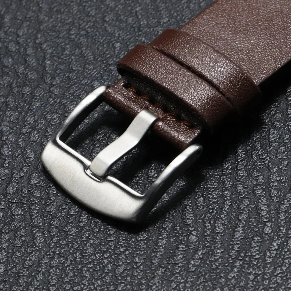 Garmin QuickFit Classic Leather Pin-Buckle Band pin buckle and double keepers close-up