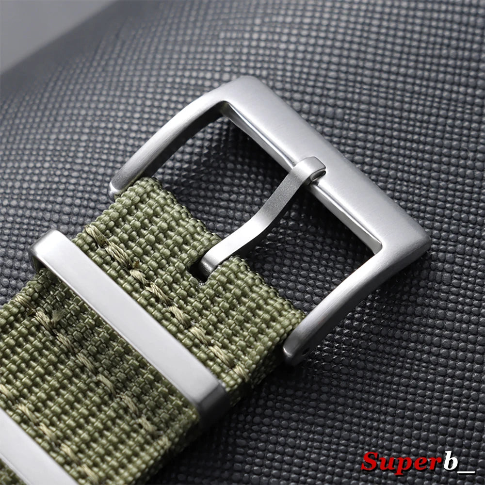 Motorola Moto Ribbed Nylon Band with Metal Keepers — Pin buckle and ribbed nylon detail
