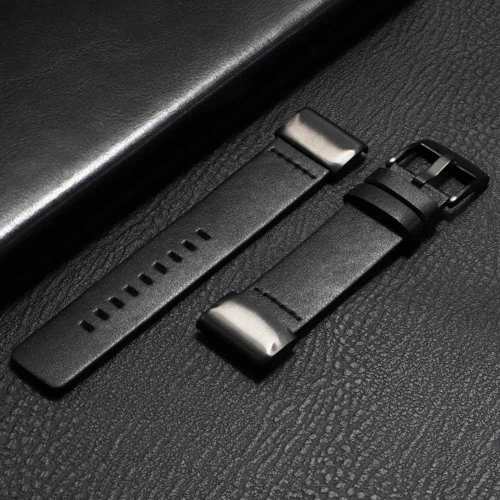 Garmin QuickFit Classic Leather Pin-Buckle Band in Black / Black