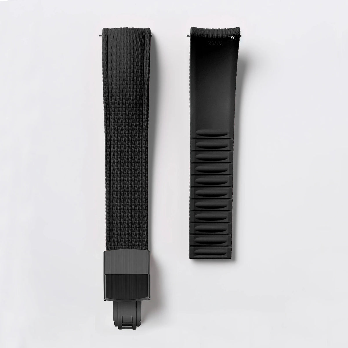 Garmin Curved-End FKM Rubber Band in Black with Black Clasp