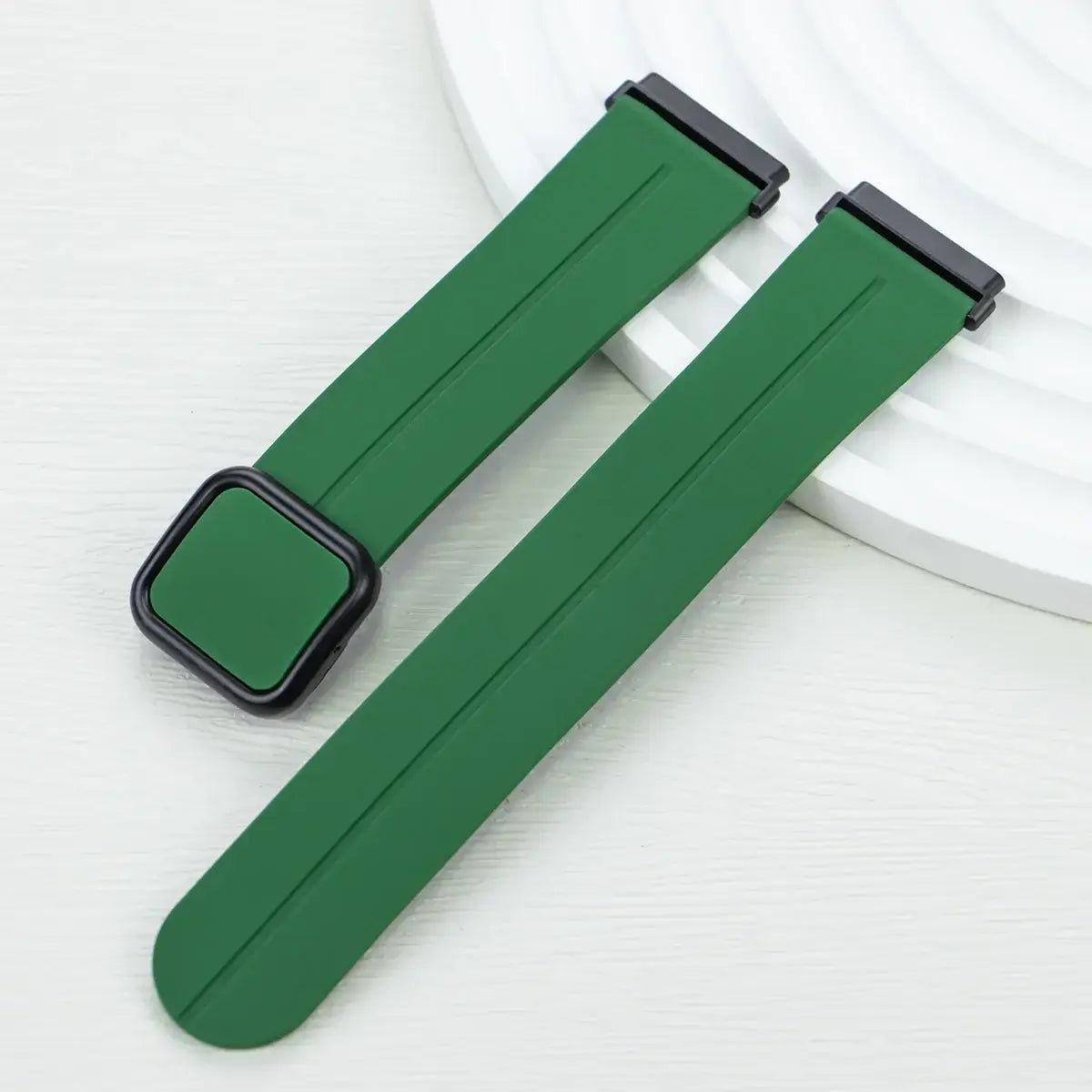Fitbit Versa & Sense Square-Clasp Magnetic Silicone Band - Green