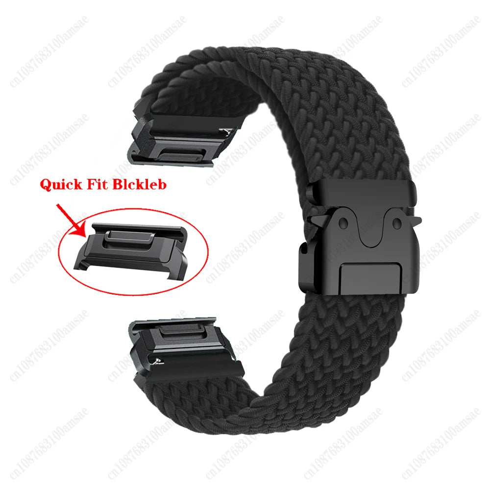 Garmin braided nylon strap in black with Quick Fit buckle for smartwatches, featuring durability and lightweight design.