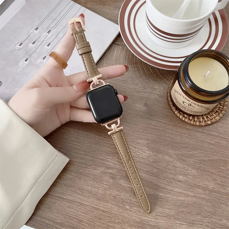 Apple Watch genuine leather strap in beige, showcasing elegant style and comfort for smartwatch wearers.