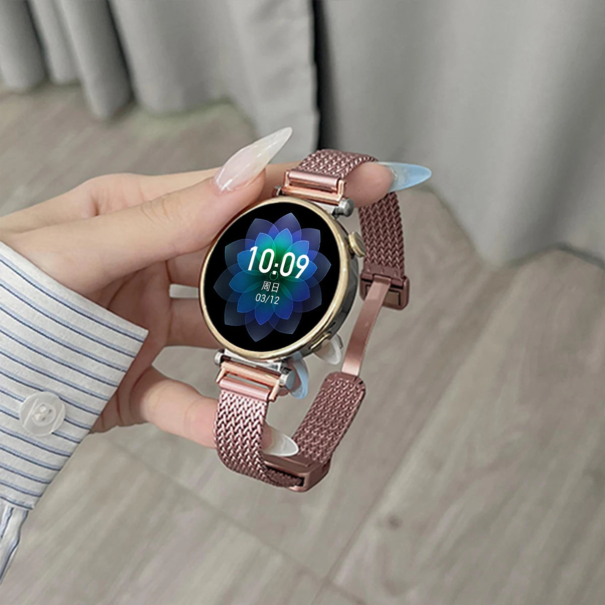 Slim Magnetic Metal Mesh Band in Pink