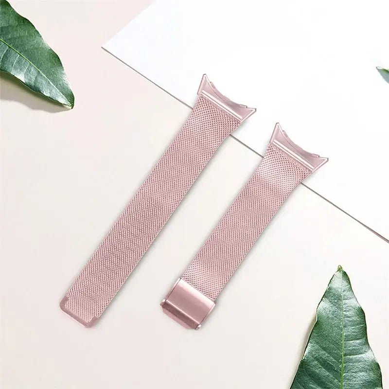 Pink mesh strap laid flat