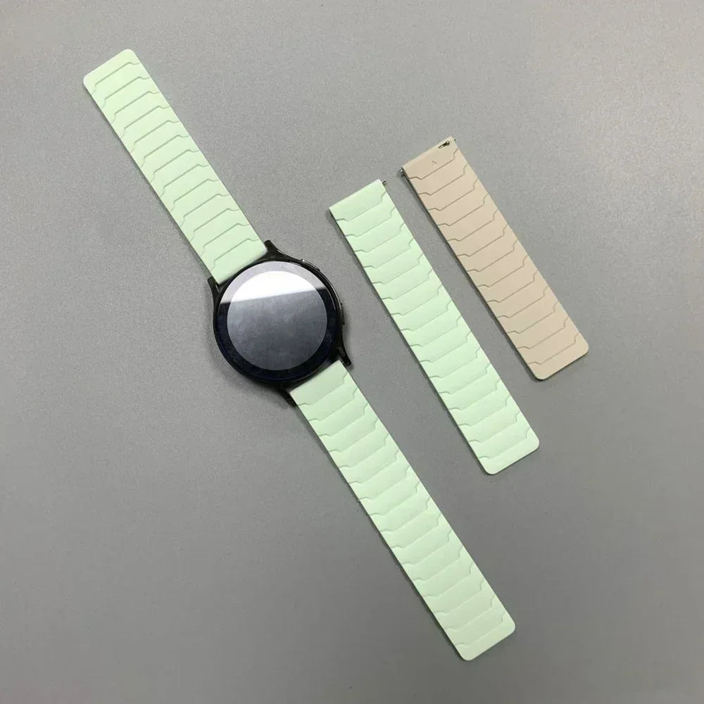 COROS Segmented Magnetic Silicone Loop Band – Mint Green / Starlight