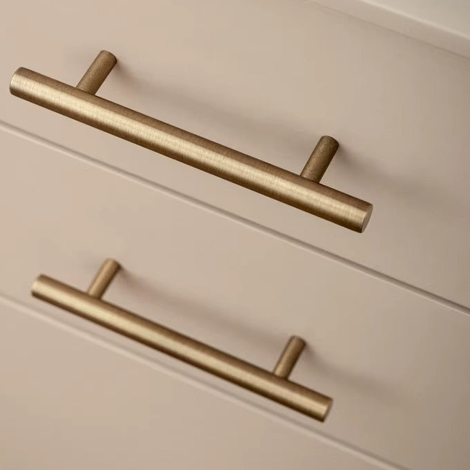 Smooth solid brass bar cabinet pull in antique brass